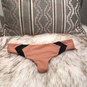 ACACIA mentawai bottoms